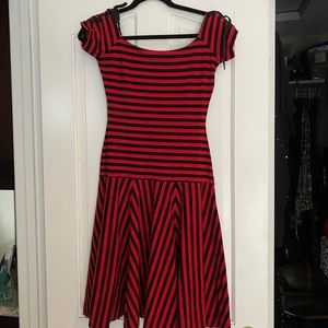 Adorable Betsy Johnson dress